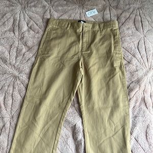 New Never Worn… Khaki Pants Size (12) Medium/Large (UNISEX)